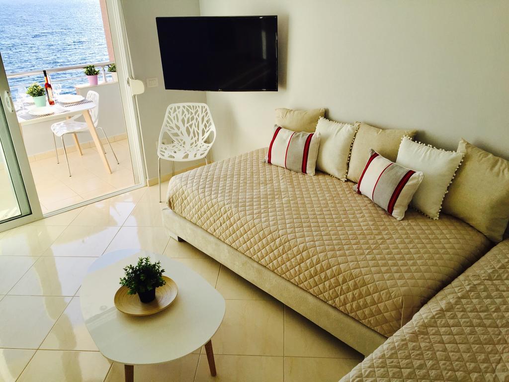 Skyfall Apartment Sarandë Eksteriør bilde