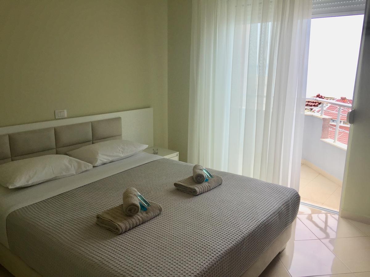 Skyfall Apartment Sarandë Eksteriør bilde